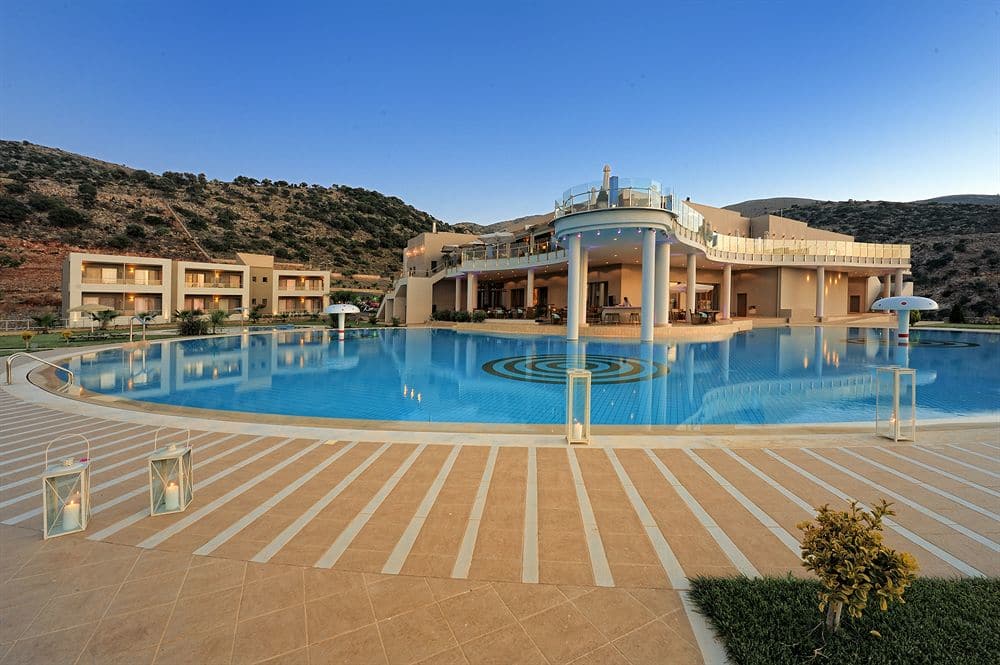 Royal Heights Resort